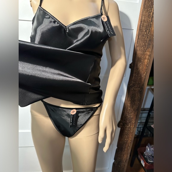 Youmita Black Intimate Two-Piece Set - G-String & Backless Design NWT - Picture 1 of 14